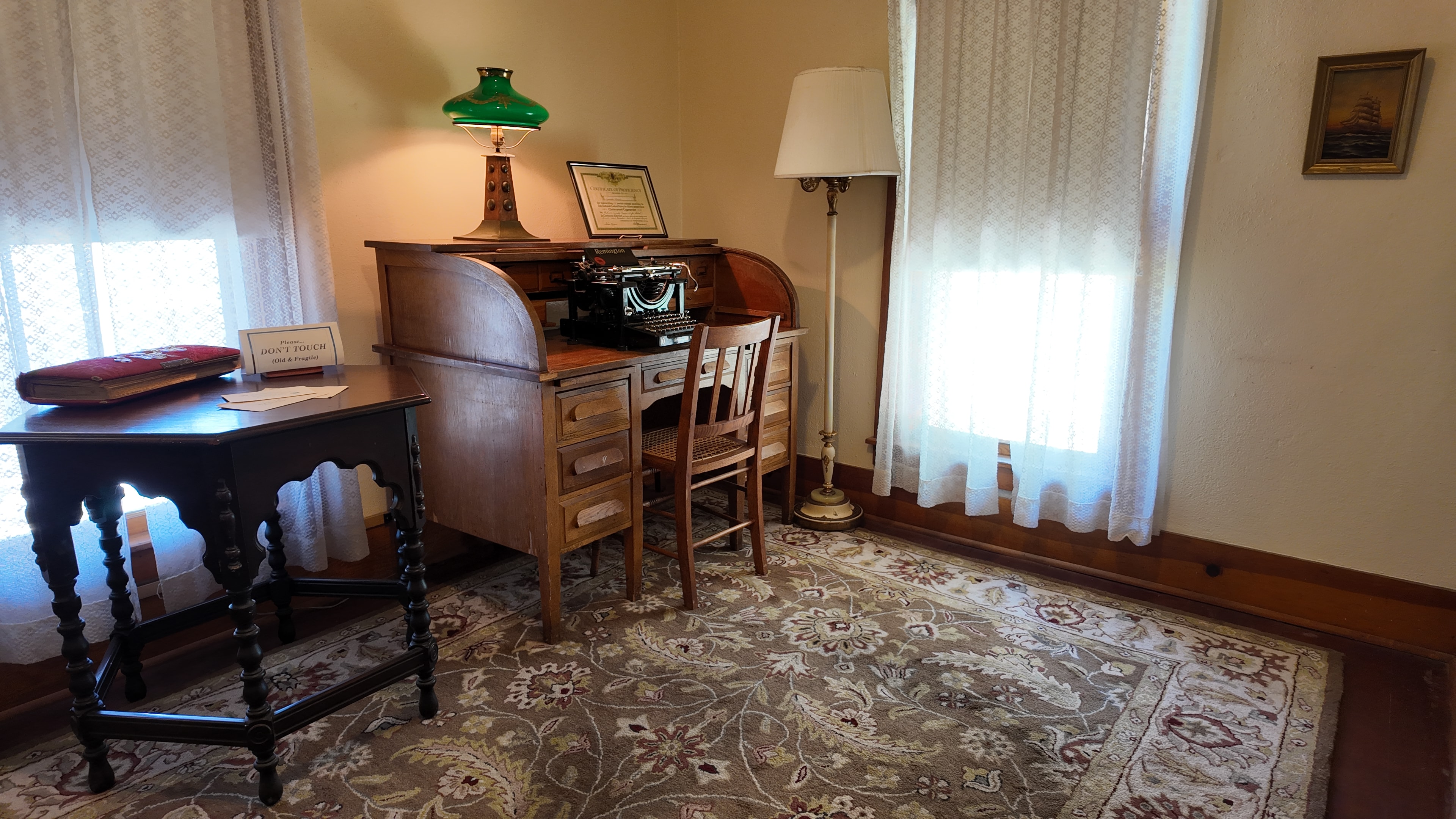 Bonelli House interior photo 12