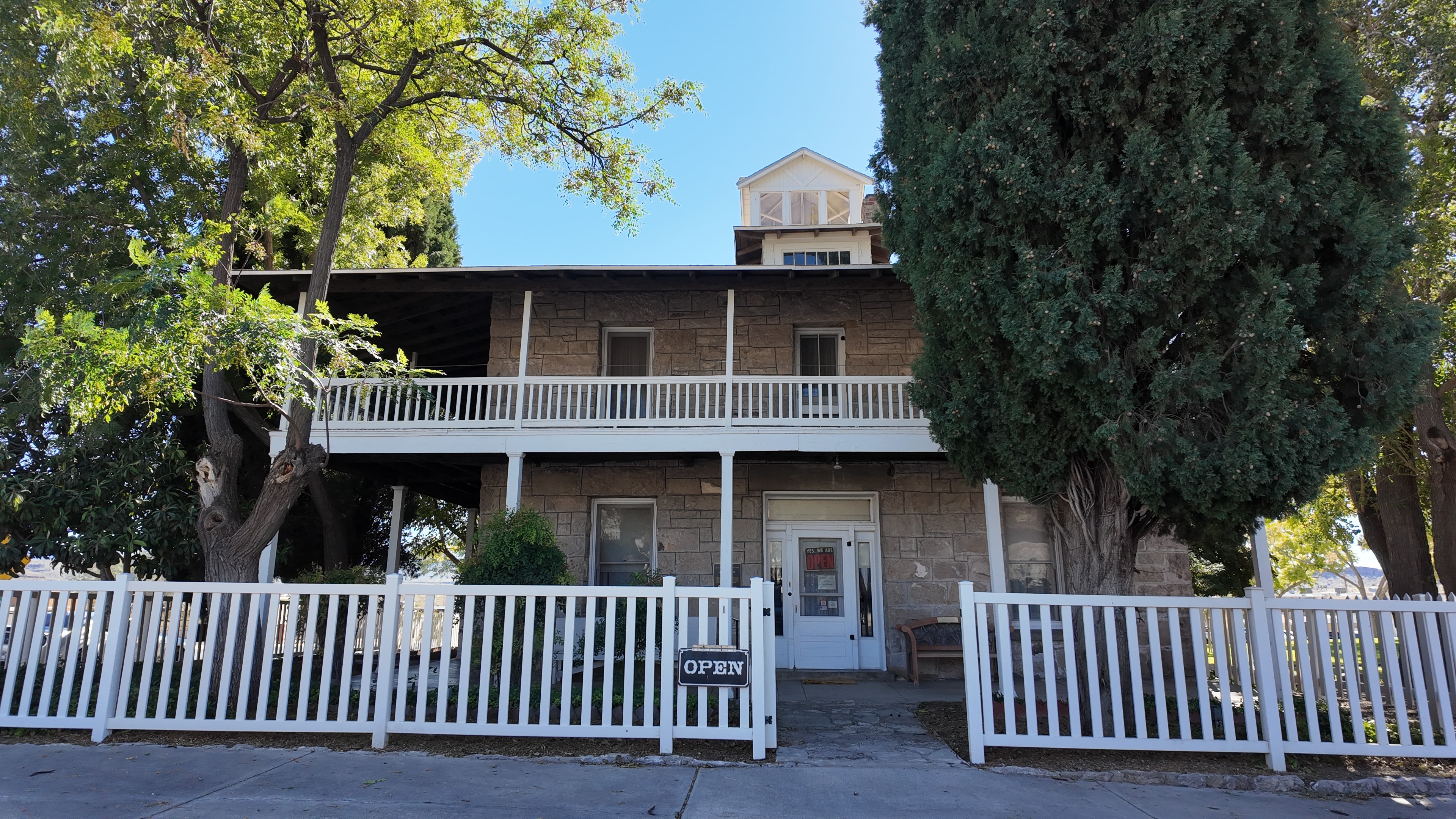 Bonelli House interior photo 16