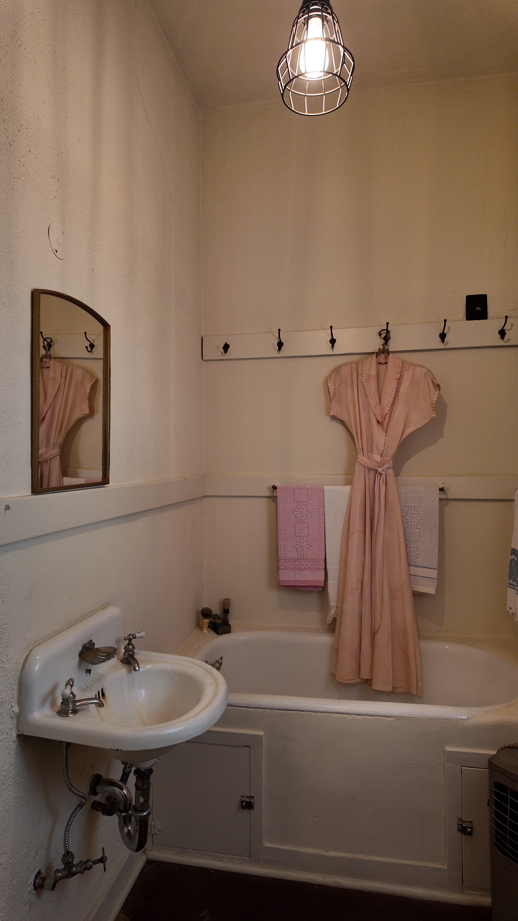 Bonelli House interior photo 4