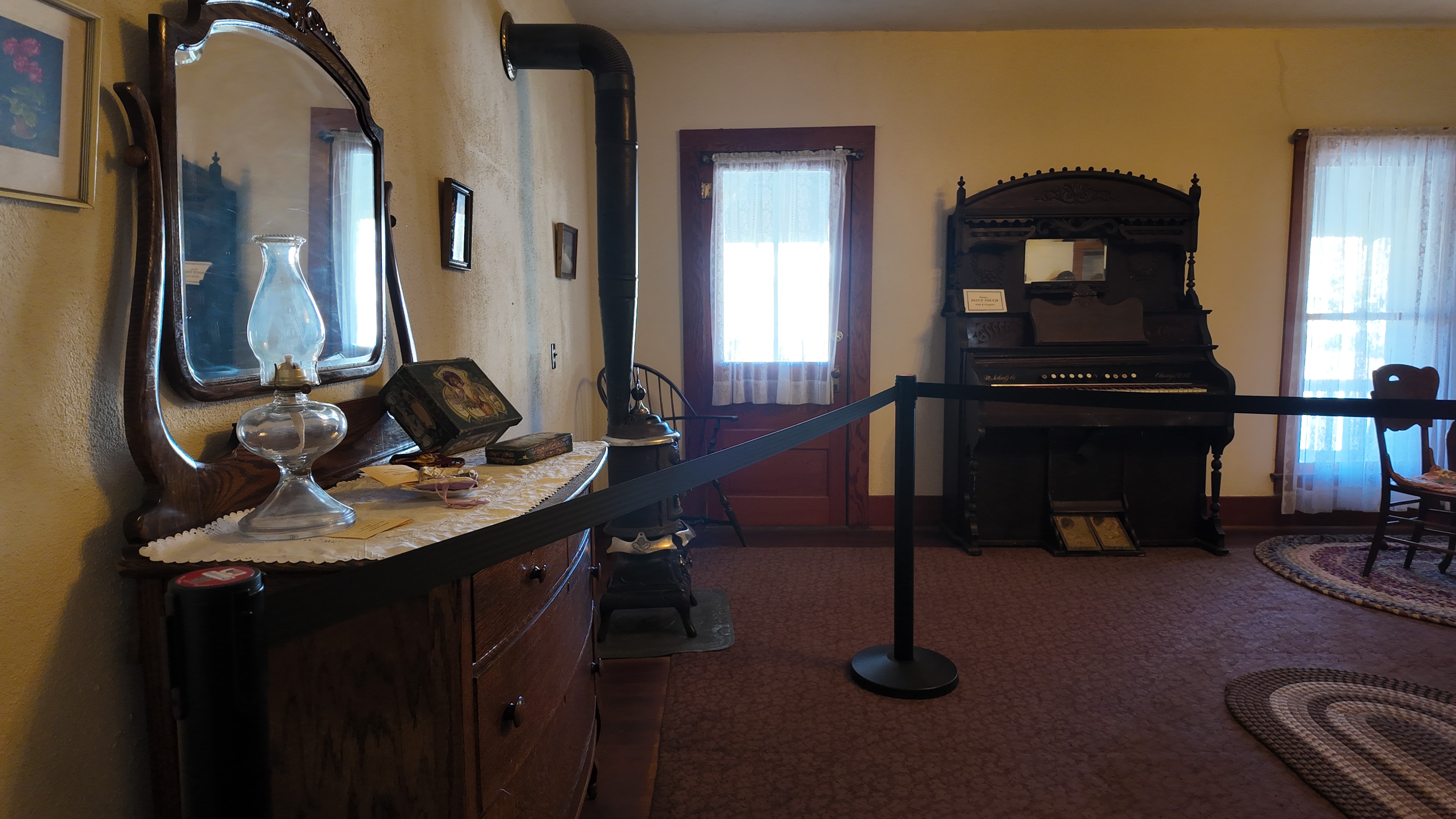 Bonelli House interior photo 9